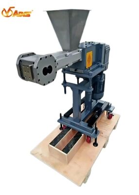 Buen precio Alimentadores de tornillo verticales y flexibles para materia prima plástica para extrusión de pellets de plástico modificado en línea