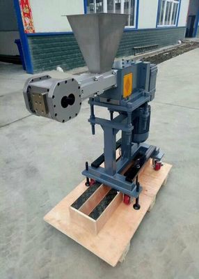 Good price Alimentador de tornillo vertical del material plástico, alimentador de tornillo flexible para la máquina del extrusor en línea